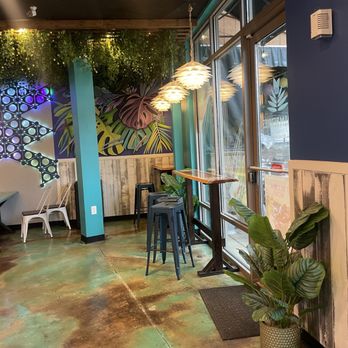 Palm Berries - Inside - Acai Bowls Near Me - Arlington, Virginia