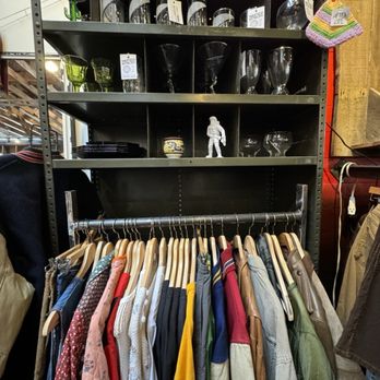 Afterlife Collective - Rack o stuff - Used, Vintage & Consignment Near Me - San Francisco, California Afterlife Collective - Rack o stuff - Used, Vintage & Consignment Near Me - San Francisco, California