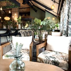 Italian Soda House - Bar Lounge