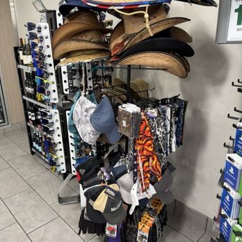 7-Eleven - They have a nice selection of summer wear.... - Convenience Stores Near Me - Rancho Cordova, California
