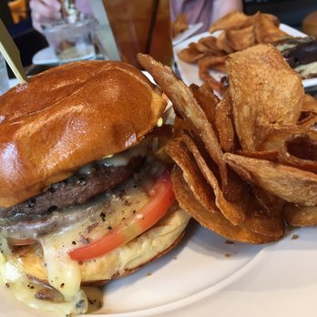 Urbana Craeft Kitchen - Bison burger and chips - Breakfast & Brunch Near Me - Bloomington, Minnesota