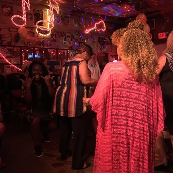 Red's Lounge - a group of people dancing in a bar - Music Venues Near Me - Clarksdale, Mississippi Red's Lounge - a group of people dancing in a bar - Music Venues Near Me - Clarksdale, Mississippi