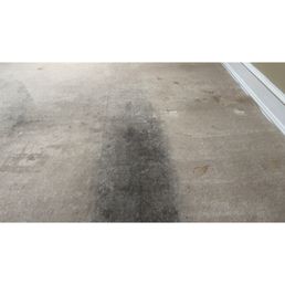 Old stain when I moved here in 2020, along with cat and food stains from toddlers I was wayching