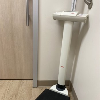Optum - Downtown Los Angeles - Weigh in scale in the exam room - Family Practice Near Me - Los Angeles, California Optum - Downtown Los Angeles - Weigh in scale in the exam room - Family Practice Near Me - Los Angeles, California