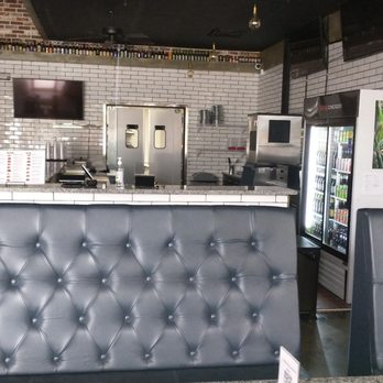 bb.q Chicken Bellaire - Inside not really ready yet - Chicken Wings Near Me - Houston, Texas