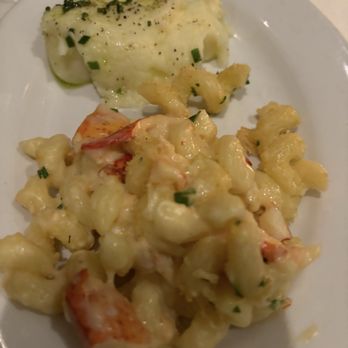 Chicago Cut Steakhouse - Crab Mac & Cheese - Steakhouses Near Me - Chicago, Illinois Chicago Cut Steakhouse - Crab Mac & Cheese - Steakhouses Near Me - Chicago, Illinois