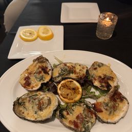 Grilled oysters with bacon Grilled oysters with bacon
