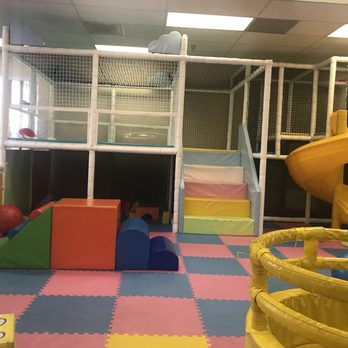 High 5 Indoor Playground - Slide and building blocks - Kids Activities Near Me - Redlands, California High 5 Indoor Playground - Slide and building blocks - Kids Activities Near Me - Redlands, California