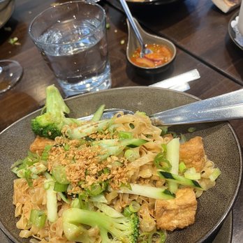 Burma 2 - Burmese Garlic Noodles Tofu - Burmese Near Me - Walnut Creek, California Burma 2 - Burmese Garlic Noodles Tofu - Burmese Near Me - Walnut Creek, California