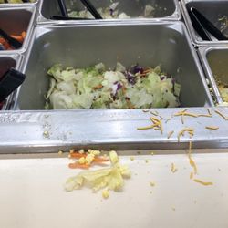 Pizza Hut - Empty, wilted/frozen lettuce