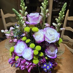 Flower & Baskets - Beautiful arrangement!