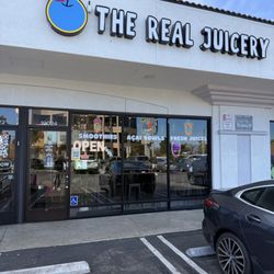 The Real Juicery - Storefront