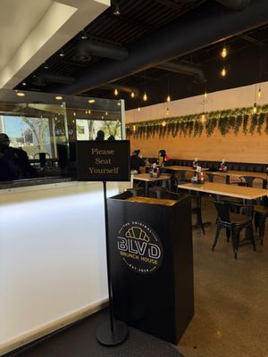 BLVD Brunch House by null