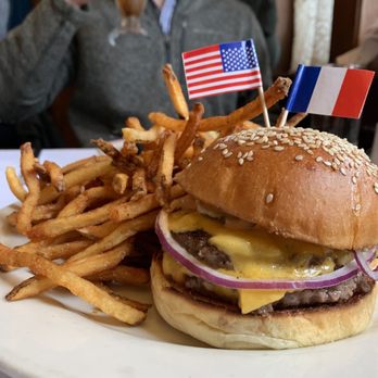 Le Diplomate - Brasseries Near Me - Washington, DC, District of Columbia Le Diplomate - Brasseries Near Me - Washington, DC, District of Columbia