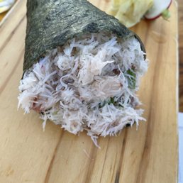 Crab hand roll