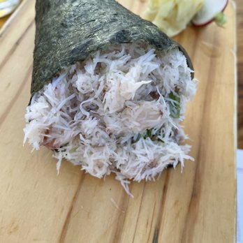 Colectivo Surf - Crab hand roll - Sushi Bars Near Me - Rosarito, BCN