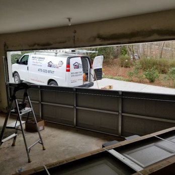 Garage Door Experts - Getting it done. - Garage Door Services Near Me - Atlanta, Georgia Garage Door Experts - Getting it done. - Garage Door Services Near Me - Atlanta, Georgia
