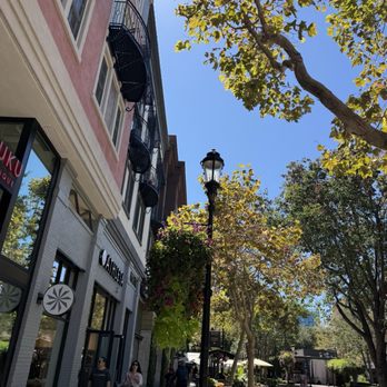 Santana Row - Shopping Centers Near Me - San Jose, California