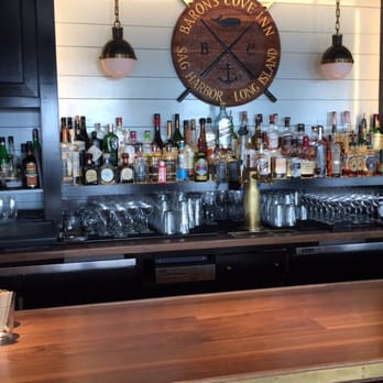 Baron's Cove - Bar - Hotels Near Me - Sag Harbor, New York