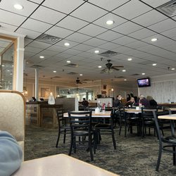 Granny's Restaurant - Inside