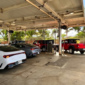 Avis Rent A Car - Only 3 people doing car prep makes it sloooow - Car Rental Near Me - Lihue, Hawaii Avis Rent A Car - Only 3 people doing car prep makes it sloooow - Car Rental Near Me - Lihue, Hawaii