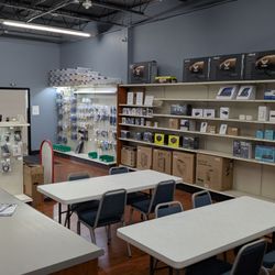 EleetTech - Retail and seating area