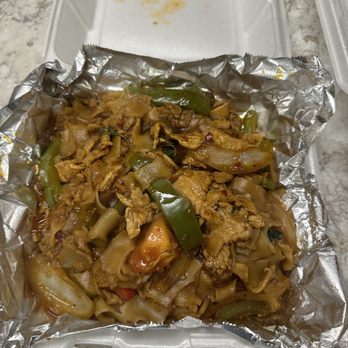 Chaang Thai Restaurant - N22. DRUNKEN Noodles Pad Kee Meo-Dinner -3PD Chicken Wide noodle Pretty good, would get again - Thai Near Me - Morgantown, West Virginia Chaang Thai Restaurant - N22. DRUNKEN Noodles Pad Kee Meo-Dinner -3PD Chicken Wide noodle Pretty good, would get again - Thai Near Me - Morgantown, West Virginia