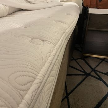 Embassy Suites by Hilton Seattle Bellevue - Broken bed - Hotels Near Me - Bellevue, Washington