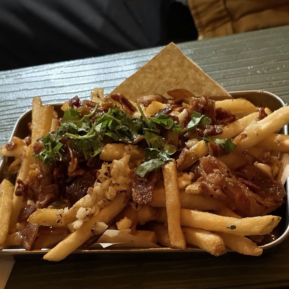 Garlic fries Garlic fries