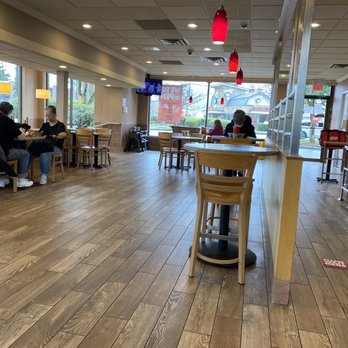 Wendy's - Fast Food Near Me - Burnaby, British Columbia