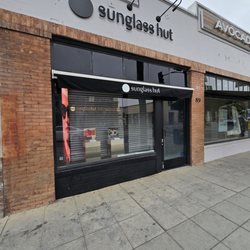 Sunglass Hut