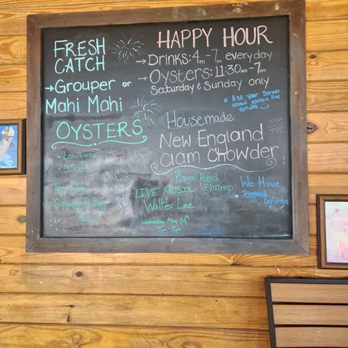 Off The Hook Raw Bar and Grill - Seafood Near Me - New Smyrna Beach, Florida