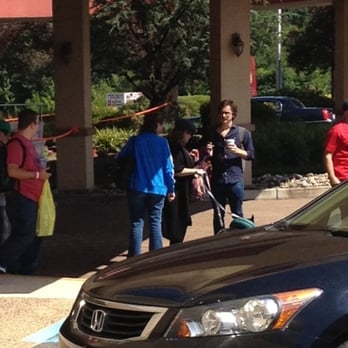 Monster Mania Convention - Celebs (Carrie Fisher) walking her dog - Performing Arts Near Me