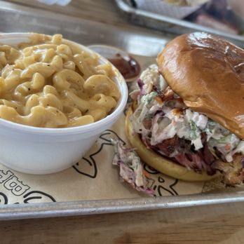 B&D Trap BBQ - Barbeque Near Me - Fort Lauderdale, Florida