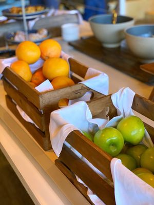 H2 Kitchen + Bar by null