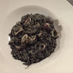 Tosca - Risotto with squid (sepia).