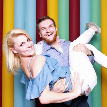 SleekBoothNYC - SleekBoothNYC Custom Backdrops - Photo Booth Rentals Near Me - Queens, New York