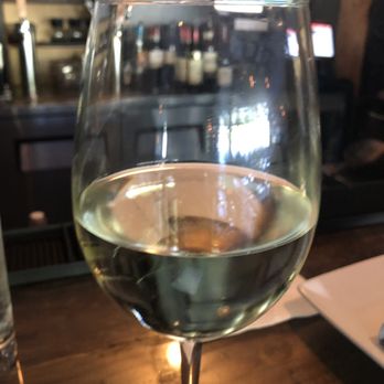 Bettolino Kitchen - New Zealand Sauvignon Blanc - Italian Near Me - Redondo Beach, California