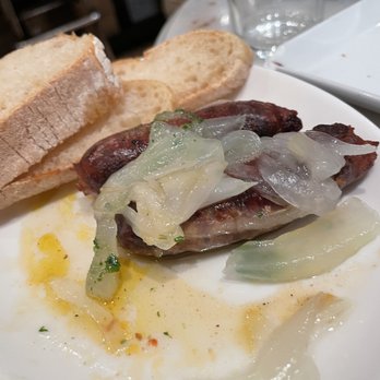 Bodega La Peninsular - Tapas Bars Near Me - Barcelona, B Bodega La Peninsular - Tapas Bars Near Me - Barcelona, B