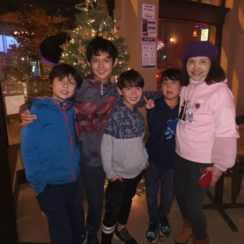 Pinocchio's Pizza - Christmas eve dinner, no need to cook when you can come here! - Pizza Near Me - Pasadena, California Pinocchio's Pizza - Christmas eve dinner, no need to cook when you can come here! - Pizza Near Me - Pasadena, California