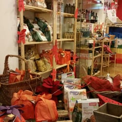 Spazio Natale Emergency - Idee regalo per ogni palato