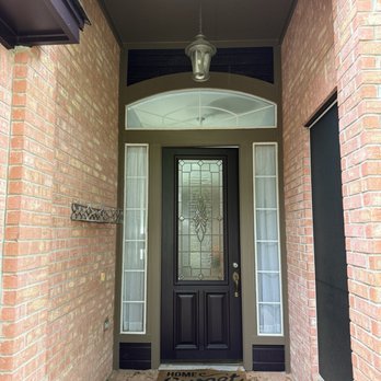 Vivax Pros - Front entry two tone - Painters Near Me - Austin, Texas Vivax Pros - Front entry two tone - Painters Near Me - Austin, Texas