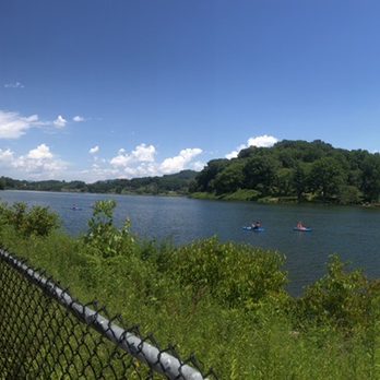 Lake Junaluska Assembly - Lake Junaluska. The pool side and the lake side for kayaking and canoeing. - Lakes Near Me - Waynesville, North Carolina Lake Junaluska Assembly - Lake Junaluska. The pool side and the lake side for kayaking and canoeing. - Lakes Near Me - Waynesville, North Carolina