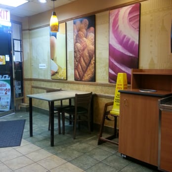 Subway - a view of a dining area with tables and chairs - Sandwiches Near Me - Corona, New York Subway - a view of a dining area with tables and chairs - Sandwiches Near Me - Corona, New York