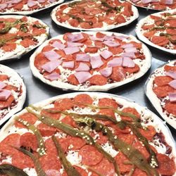 Ianne's Pizzeria - No order is too big!