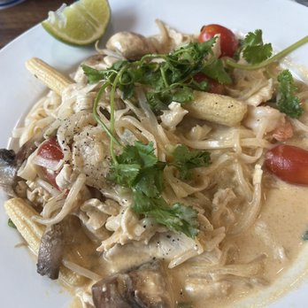 Sabores - Yum Yum noodles. Looks great but the taste wasn't that good. - Latin American Near Me - Logan, Utah