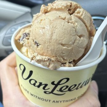 Van Leeuwen - Dulce de leche, Honeycomb - Ice Cream & Frozen Yogurt Near Me - Arlington, Virginia Van Leeuwen - Dulce de leche, Honeycomb - Ice Cream & Frozen Yogurt Near Me - Arlington, Virginia