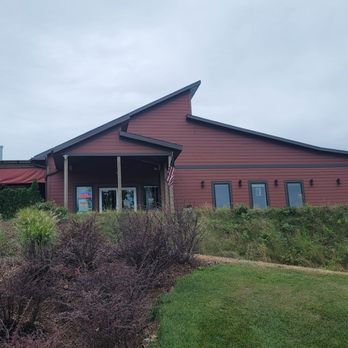Vineyard 2121 - Wine Tasting Room Near Me - Benton Harbor, Michigan Vineyard 2121 - Wine Tasting Room Near Me - Benton Harbor, Michigan