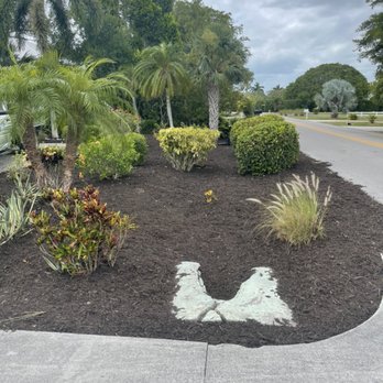 By The Coast Landscaping - Mulching brow mulch - Tree Services Near Me By The Coast Landscaping - Mulching brow mulch - Tree Services Near Me