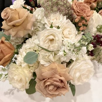 Mudd Fleur - Flower Center pieces - Florists Near Me - Chicago, Illinois